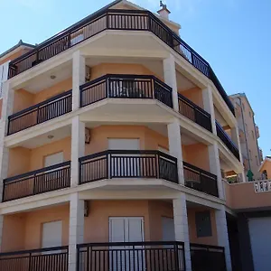 Lola Apartament Trogir